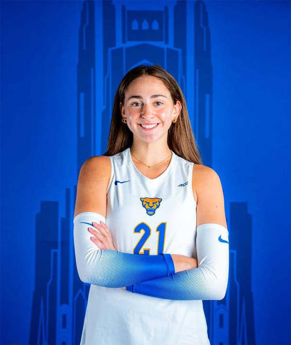 Pitt's new setter, Izzy Starck